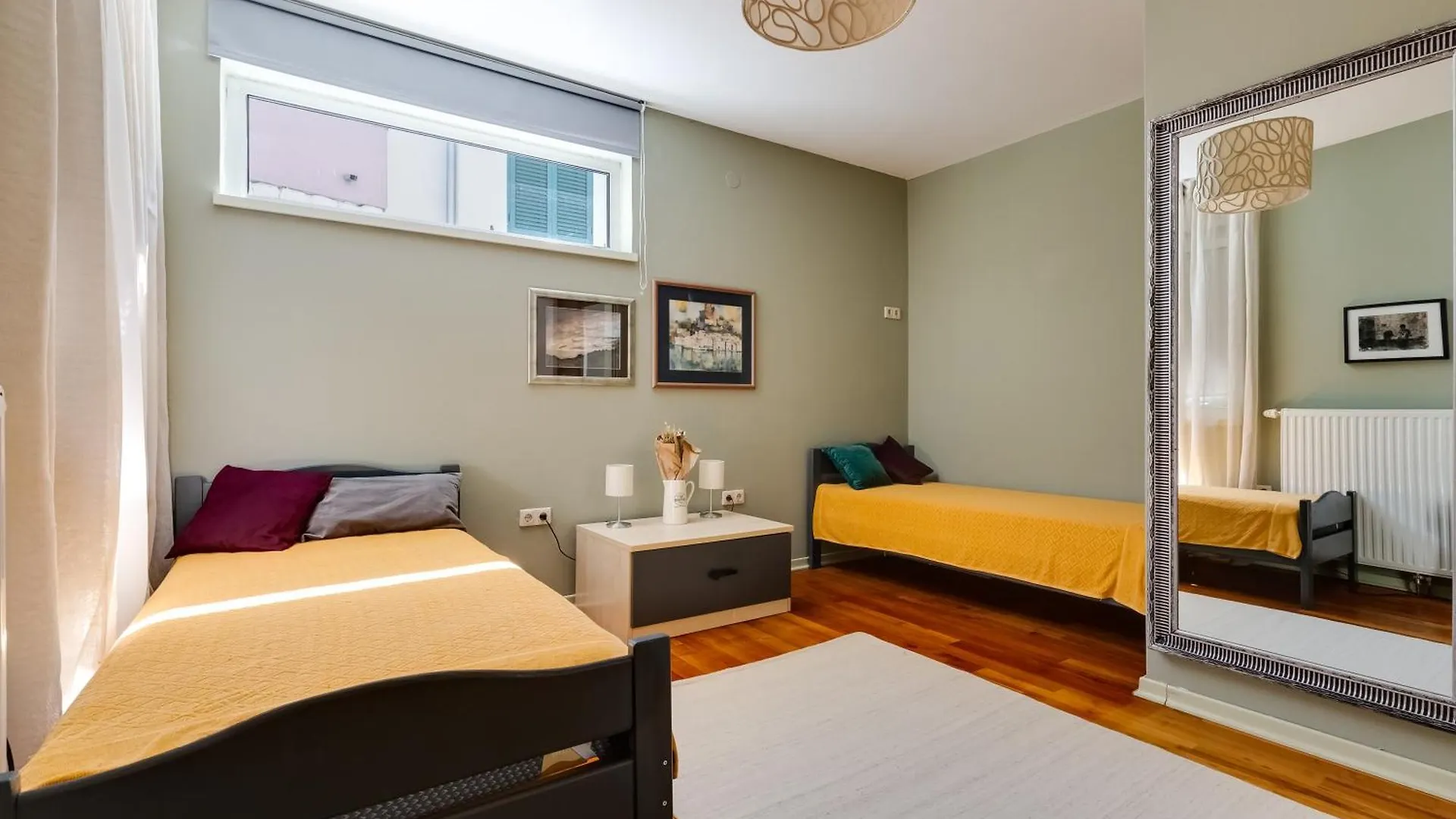 Spacious Apartment With Private Heated Pool, Diklo