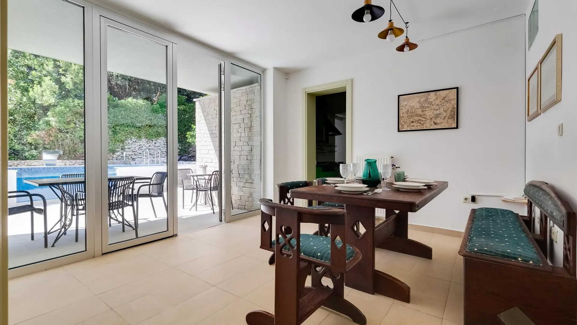 Spacious Apartment With Private Heated Pool, Diklo  Zadar