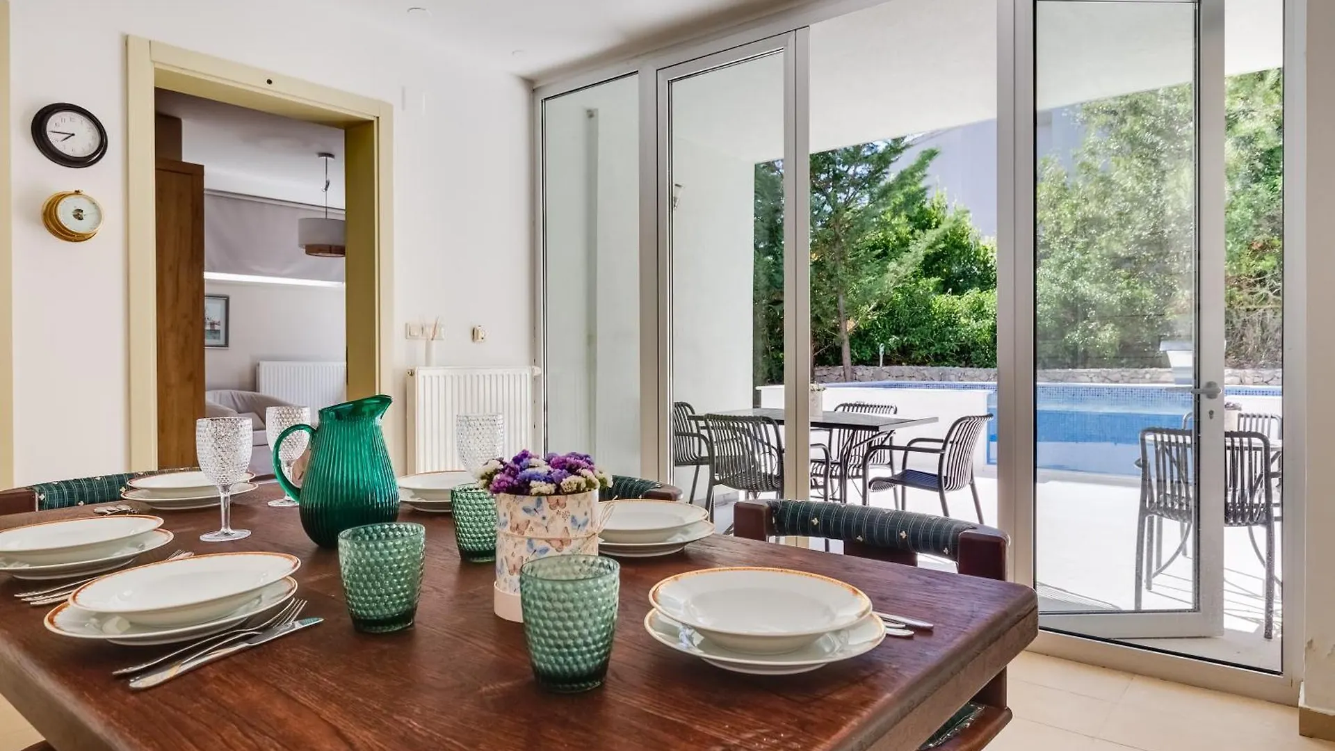 Spacious Apartment With Private Heated Pool, Diklo Croatia
